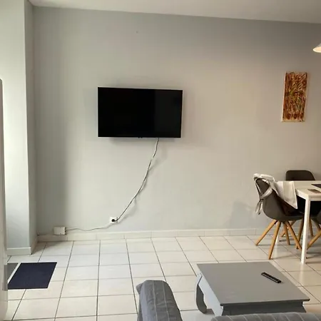 Pretty Haven Of Peace In Apartament *